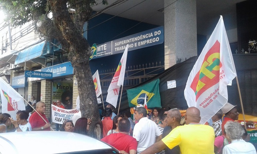Fora Temer: ato na SRTE Bahia denuncia ameaça aos direitos trabalhistas