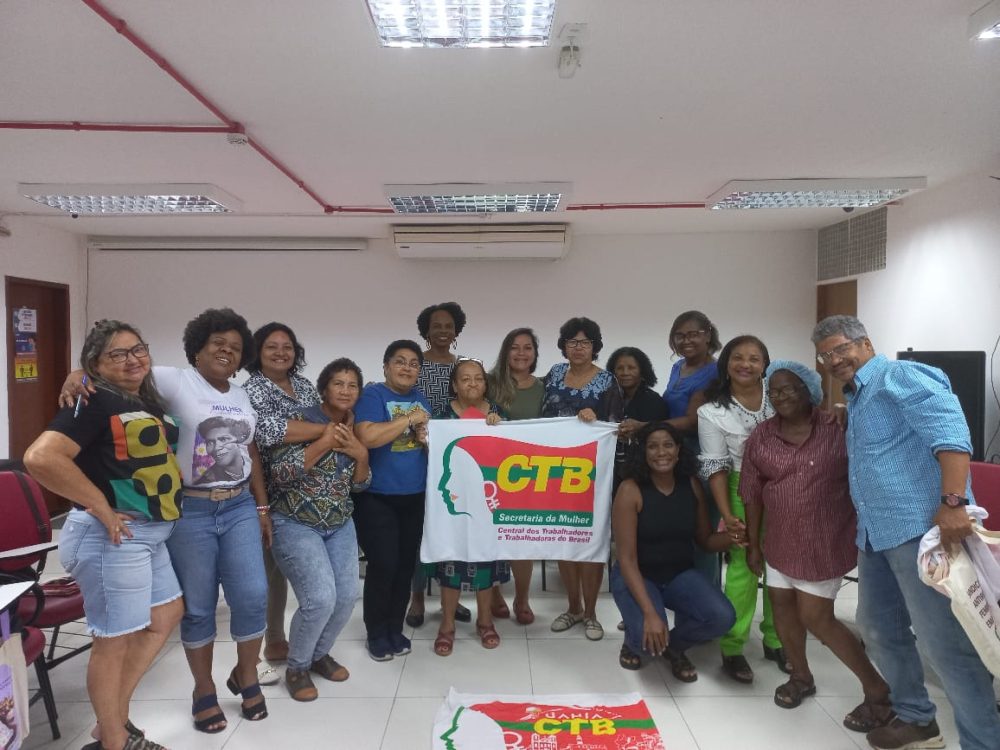 Diretoras do SINTRACOM-BA participam de reunião da Secretaria de Mulheres da CTB Bahia
