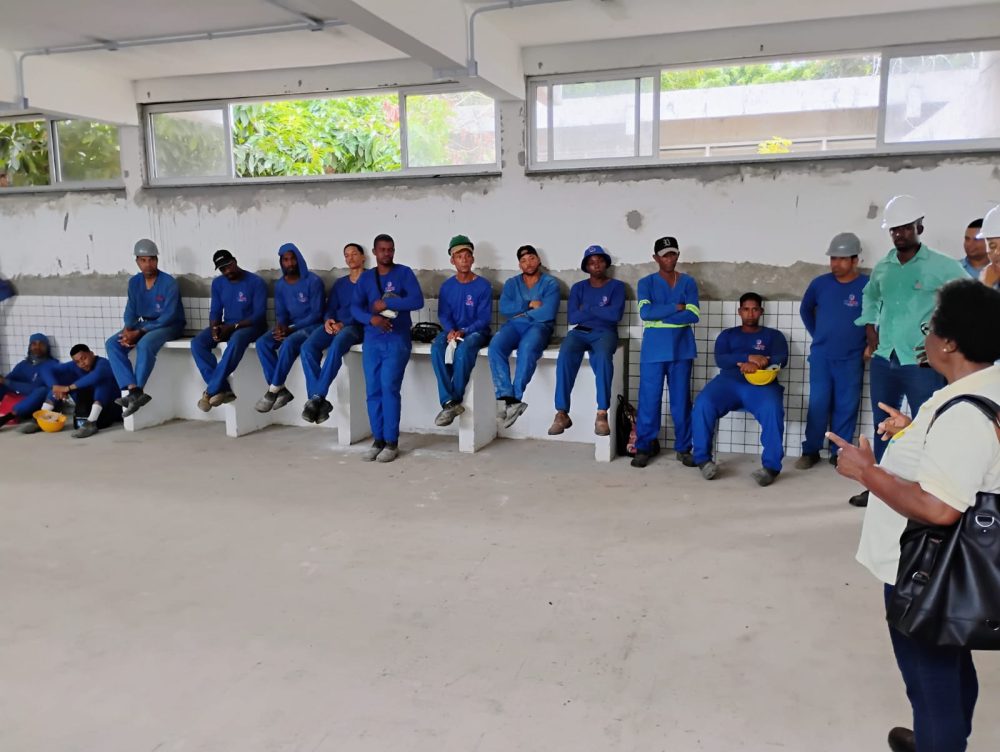 SINTRACOM-BA visitou o canteiro da Pejota, Escola de Tempo Integral, em Mussurunga