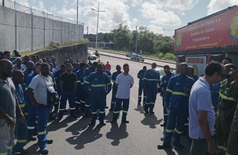 Paralisação dos trabalhadores (as) da Dínamo (Coelba): Salvador, Jacobina, Feira de Santana e Santo Antônio de Jesus