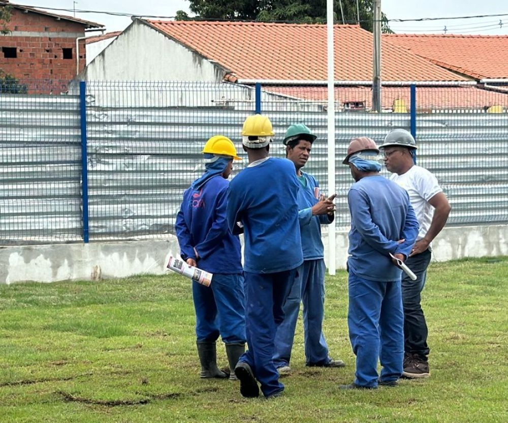 Conceição do Jacuípe: SINTRACOM-BA visita o canteiro de obras do Colégio Integral