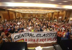 Com a recondução de Adilson Araújo à presidência e chapa unitária, encerrou hoje (9) o 6º Congresso Nacional da CTB