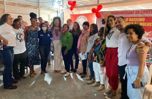 Veja fotos do #8M Dia Internacional da Mulher com as trabalhadoras da construção civil