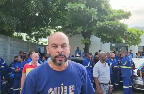 Trabalhadores (as) da Floripark / Coelba paralisaram atividades por atraso dos salários, cesta básica e férias vencidas