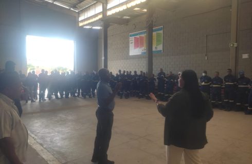 SINTRACOM-BA cobrou e Floripark pagou os salários atrasados