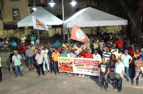 Campanha Salarial 2017: Assembleia decidiu encaminhar negociações para o MPT e “operação tartaruga” nos canteiros