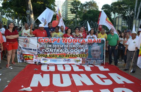 É golpe nos direitos dos trabalhadores!