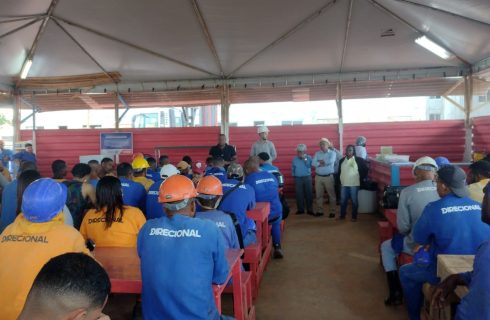 SINTRACOM-BA participa de DDS com trabalhadores (as) da empresa Direcional