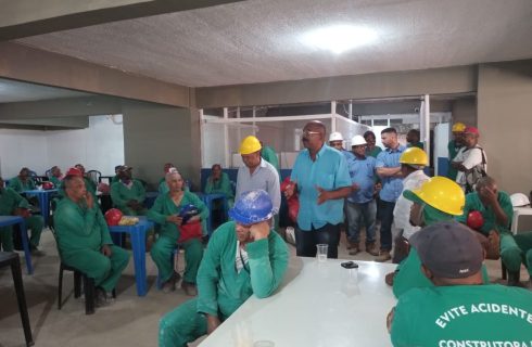 SINTRACOM-BA participa de DDS na empresa BRF