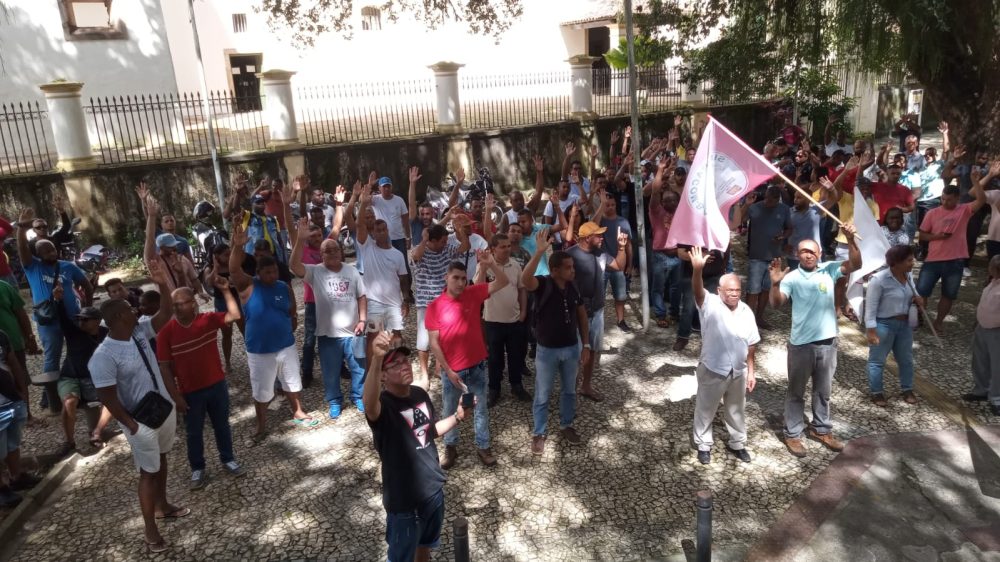 Vitória da luta: Assembleia reúne trabalhadores (as) da Floripark / Coelba