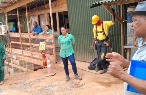 SINTRACOM-BA participou de DDS na Acupe Empreendimentos