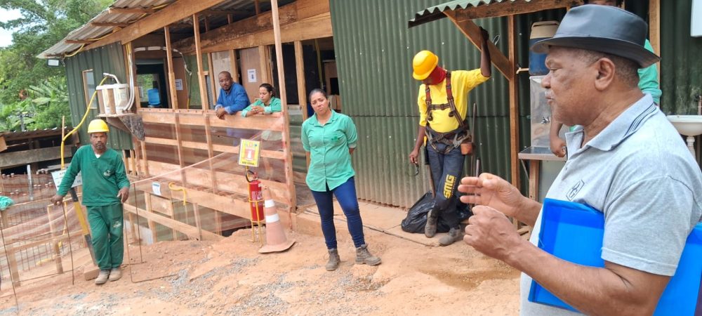 SINTRACOM-BA participou de DDS na Acupe Empreendimentos