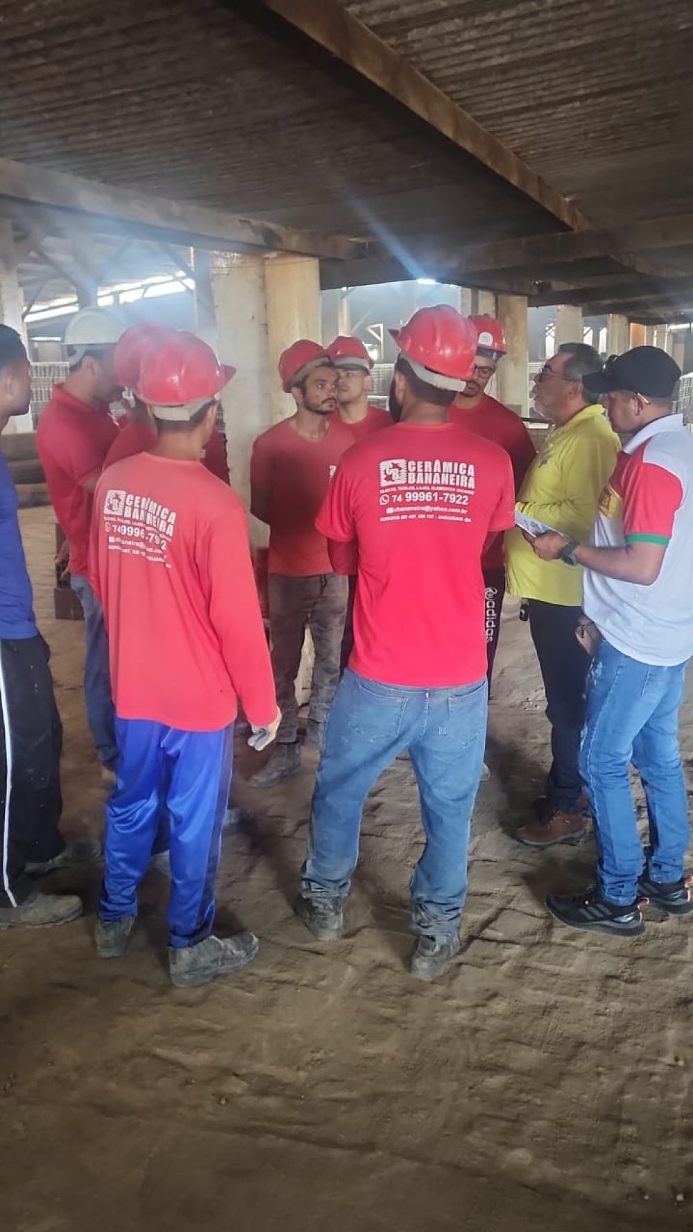 Jaguarari: SINTRACOM-BA cobra soluções de problemas na Cerâmica Bananeira