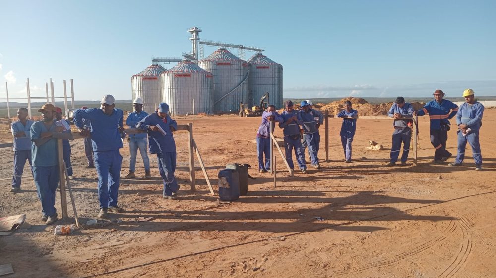 Nova Soure: SINTRACOM-BA participou do DDS no canteiro da Paraguaçu, obra da Gujão