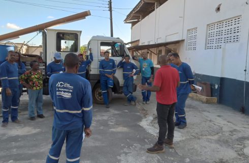 SINTRACOM-BA visitou canteiro da empresa Alves da Cunha (Embasa)