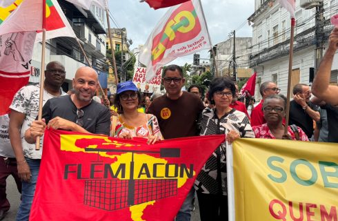 SINTRACOM-BA foi às ruas em defesa da soberania do Brasil e pelo fim da escala 6×1