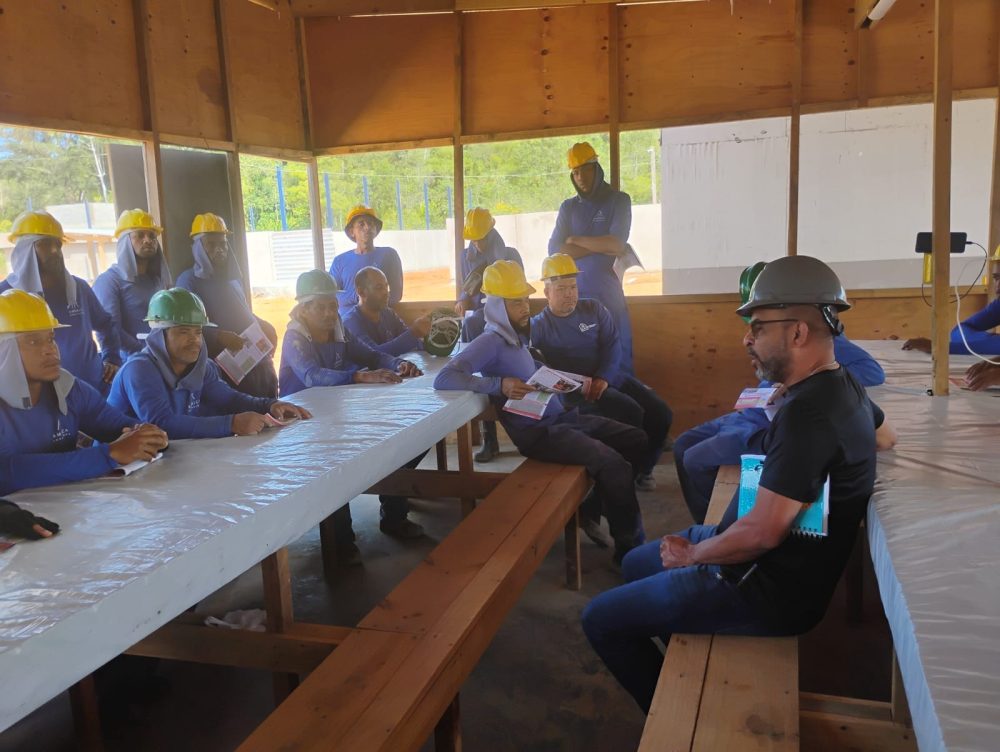 Ibirapitanga: Trabalhadores (as) paralisaram atividades na Estrela Construções