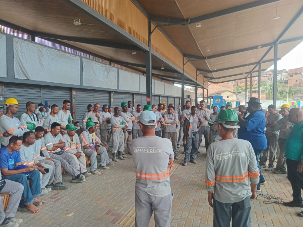 SINTRACOM-BA participou de assembleia com trabalhadores (as) do Mané Dendê