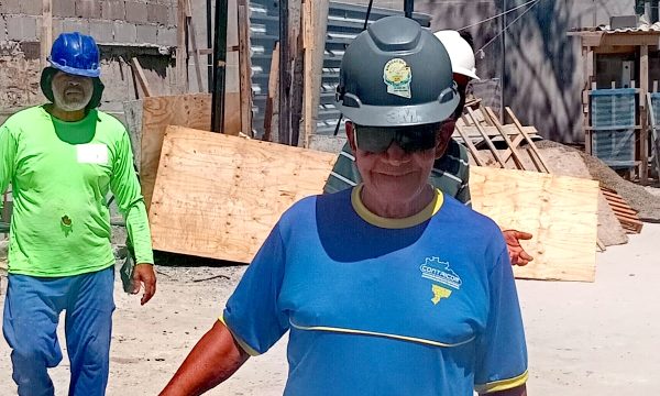 SINTRACOM-BA cobra pagamento da cesta básica no canteiro SLIN, da CGE / Engenov (Armação)