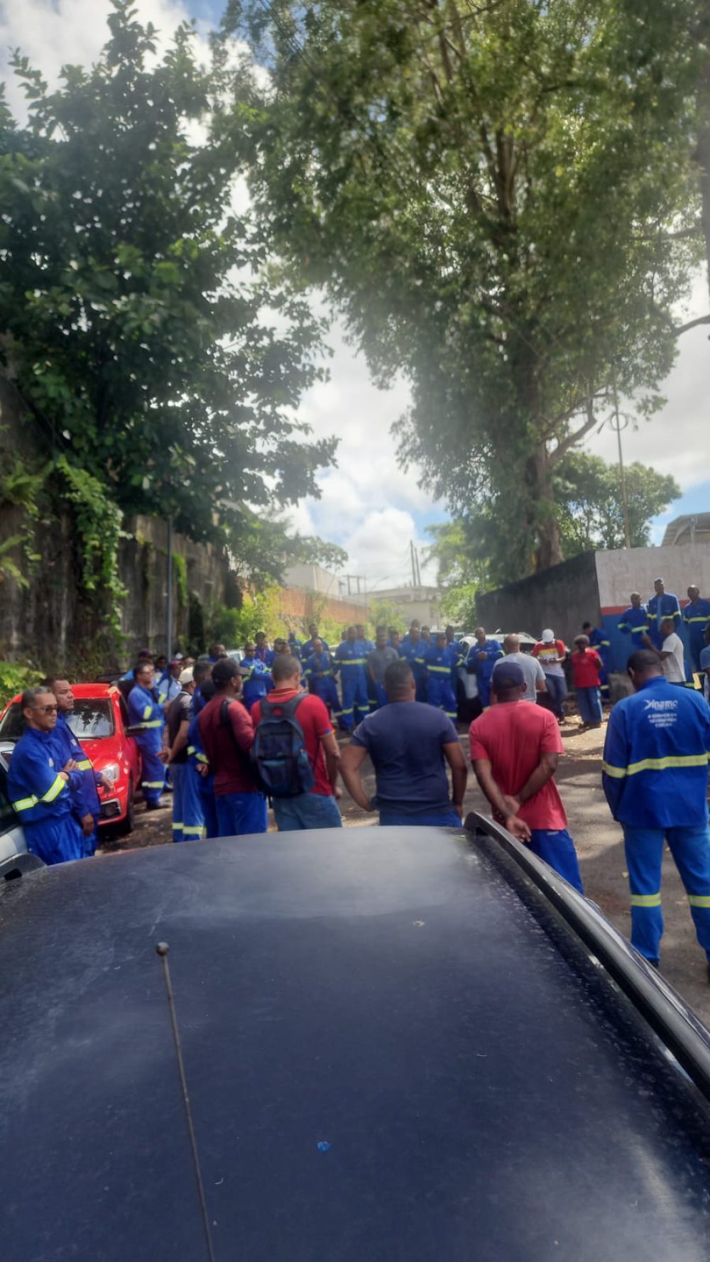 Atualização: A prestadora de serviços Dínamo pagou o restante dos salários e os trabalhadores (as) retornaram às atividades em Salvador