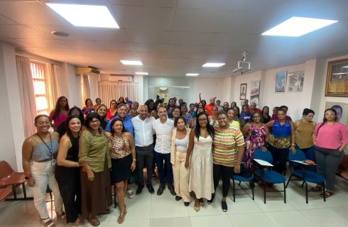 Aconteceu hoje 26/03: Com auditório lotado, o SINTRACOM-BA celebra o Março Mulher (fotos e vídeos)