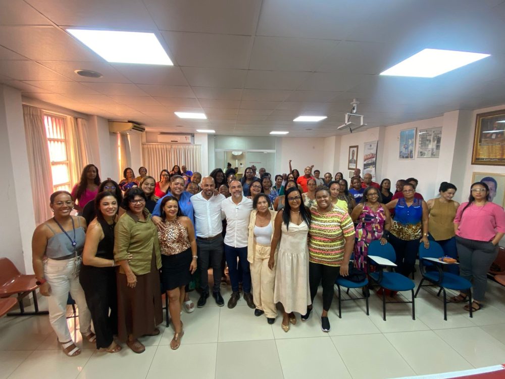 Aconteceu hoje 26/03: Com auditório lotado, o SINTRACOM-BA celebra o Março Mulher (fotos e vídeos)