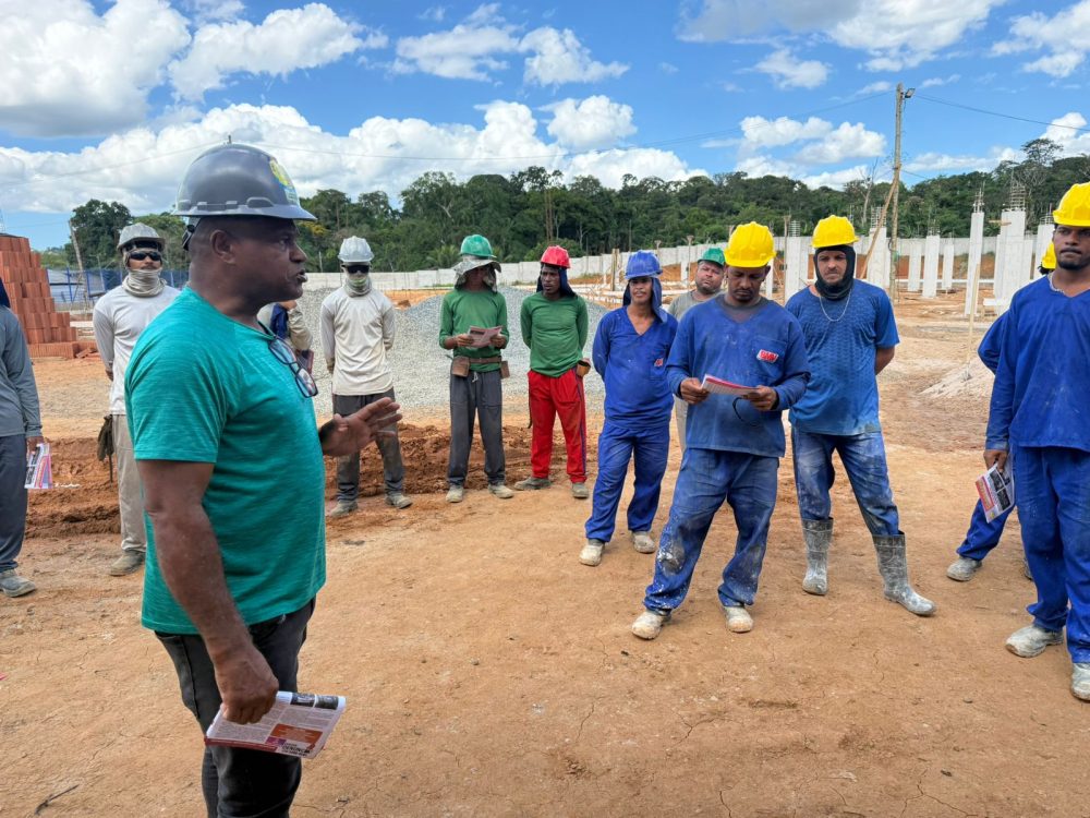 SINTRACOM-BA visita o canteiro da BMV, em Ibirapitanga