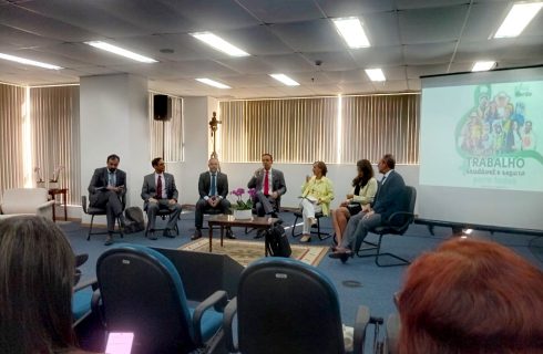 28 de Abril, Dia Mundial em Memória das Vítimas de Acidentes e Doenças do Trabalho: FORUMAT debate riscos psicossociais e cobra mudanças