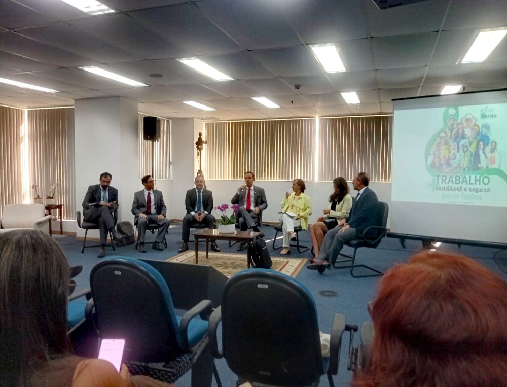 28 de Abril, Dia Mundial em Memória das Vítimas de Acidentes e Doenças do Trabalho: FORUMAT debate riscos psicossociais e cobra mudanças