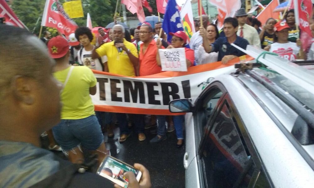 A luta contra a retrocesso nos direitos dos trabalhadores (as)