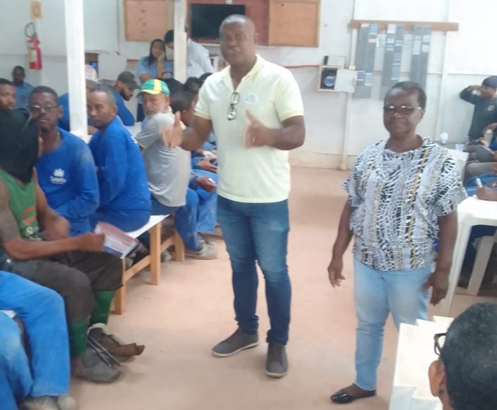 SINTRACOM-BA participou de DDS em obra da Sertenge