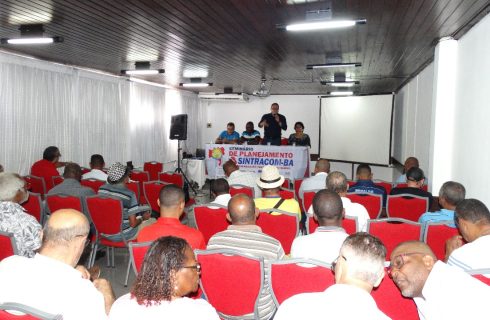 Diretoria se reúne para planejar as ações do SINTRACOM-BA em 2018