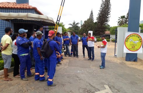 MS / Embasa: Trabalhadores (as) paralisaram as atividades por atraso de salários