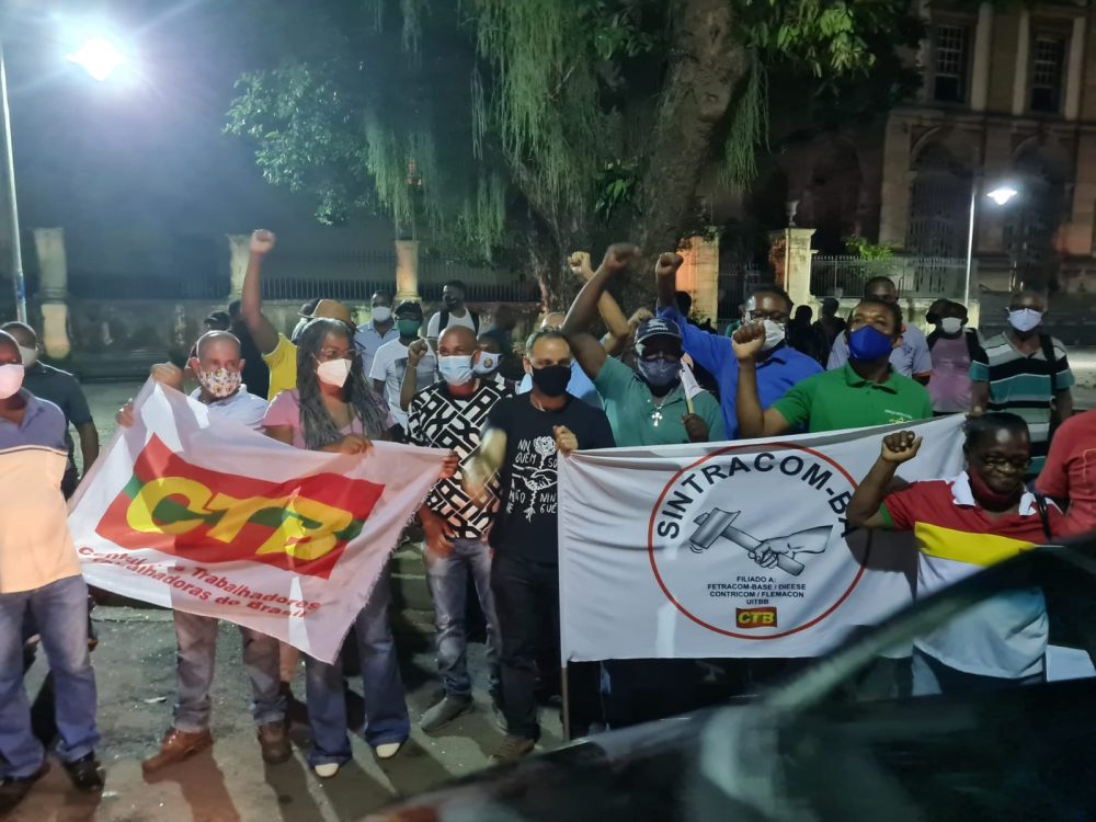 Assembleia aprovou reajuste de 10,16% em duas parcelas proposto pela mediação