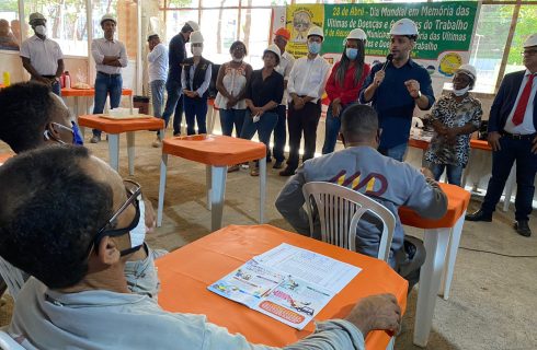 Fotos do Dia em Memória às Vítimas de Acidentes do Trabalho