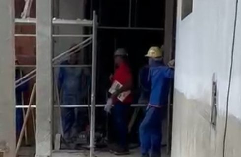 SINTRACOM-BA visita os trabalhadores (as) da empresa Elite, em Macarani