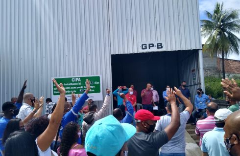 A luta dos trabalhadores (as) demitidos da Alves da Cunha / Embasa