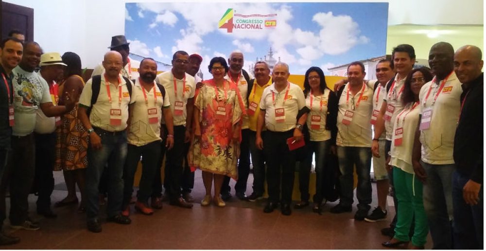 Trabalhadores da construção defendem indústria nacional