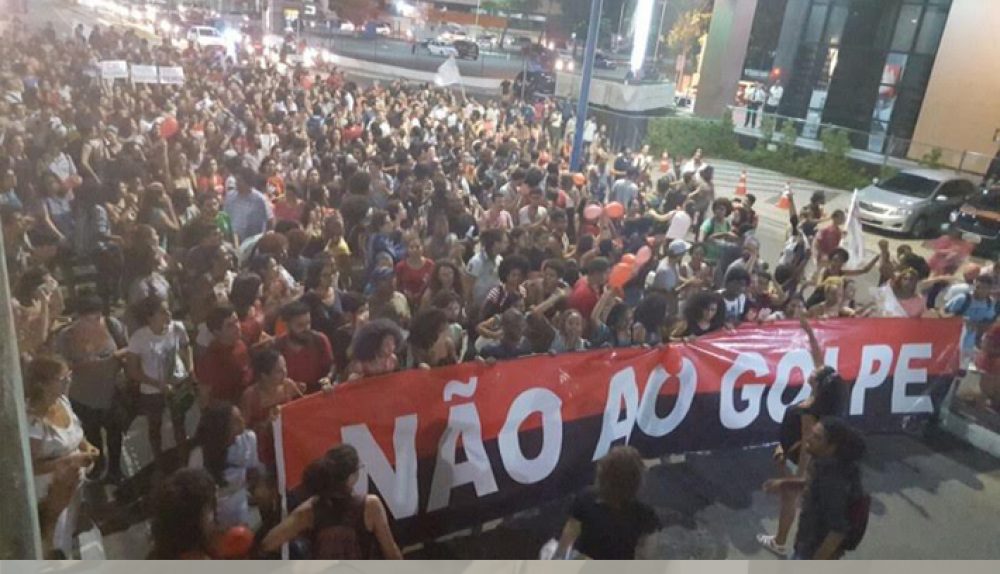 Não ao golpe: Resistir, mobilizar e defender direitos