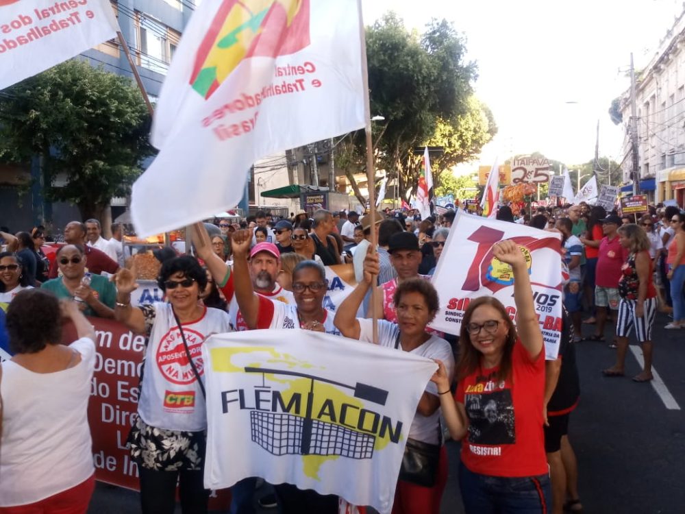 GREVE GERAL: Mais de 45 milhões de trabalhadores (as) pararam no Brasil. Mais de 60 mil na caminhada em Salvador