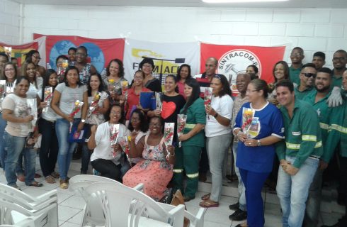 Março Mulher mobiliza trabalhadoras (es) na Conecta