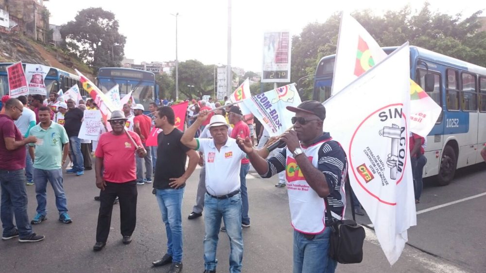 Reforma trabalhista: Vamos lutar e resistir, pra fazer valer os direitos